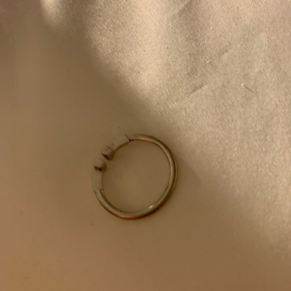 Tiffany and Co T wire 18kt gold ring